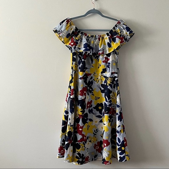 Zara Basic Denim Blue Floral Off the Shoulder Spring Button up Dress sz Large - Picture 6 of 11